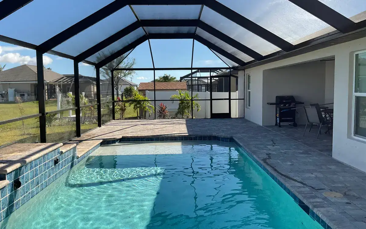 Cerramiento de piscina de aluminio en el sur de Florida