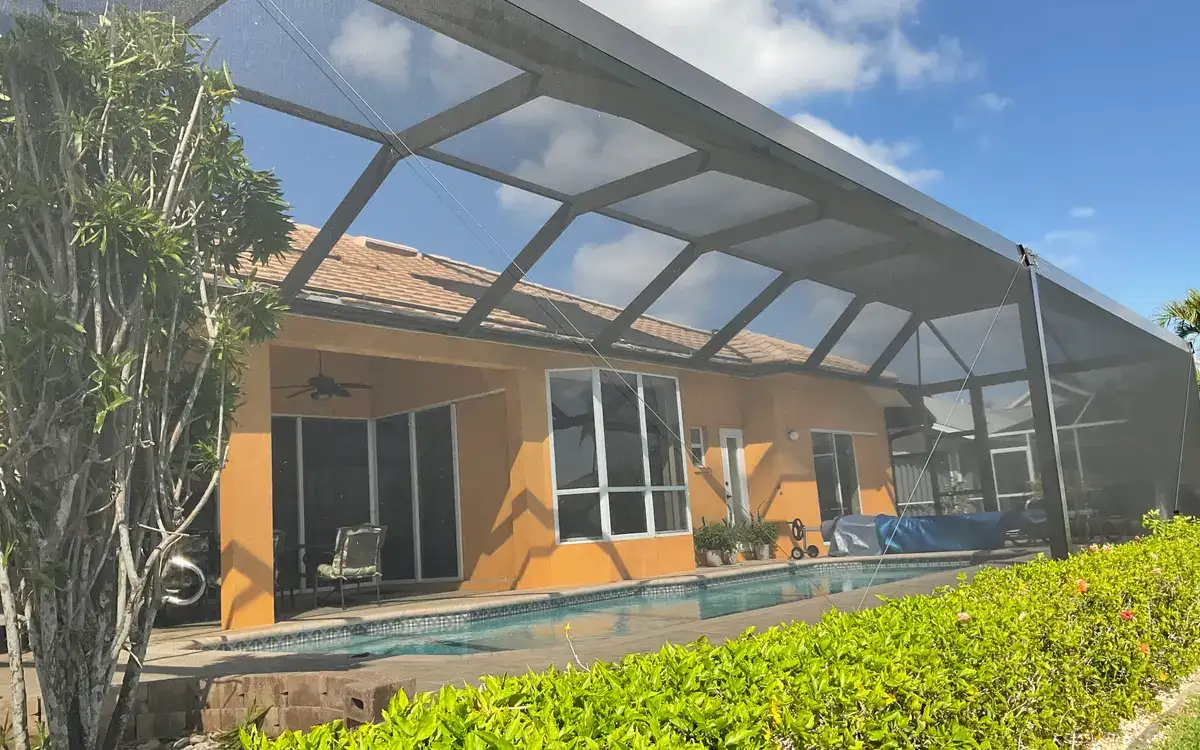 Cerramiento de piscina de aluminio en el sur de Florida